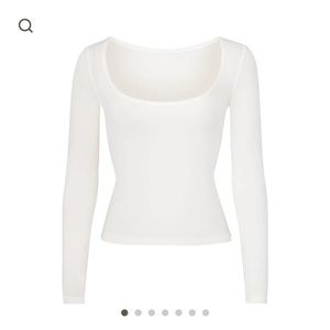 Skims Vintage Long Sleeve Tee in Marble, size M